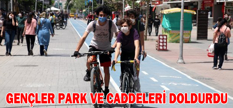 GENÇLER PARK VE CADDELERİ DOLDURDU GENÇLER PARK VE CADDELERİ DOLDURDU